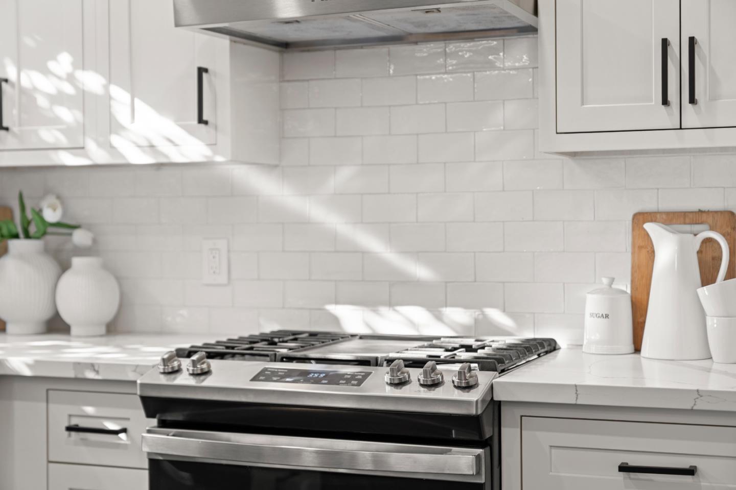 Detail Gallery Image 21 of 73 For 856 15th Ave, Menlo Park,  CA 94025 - 3 Beds | 2 Baths