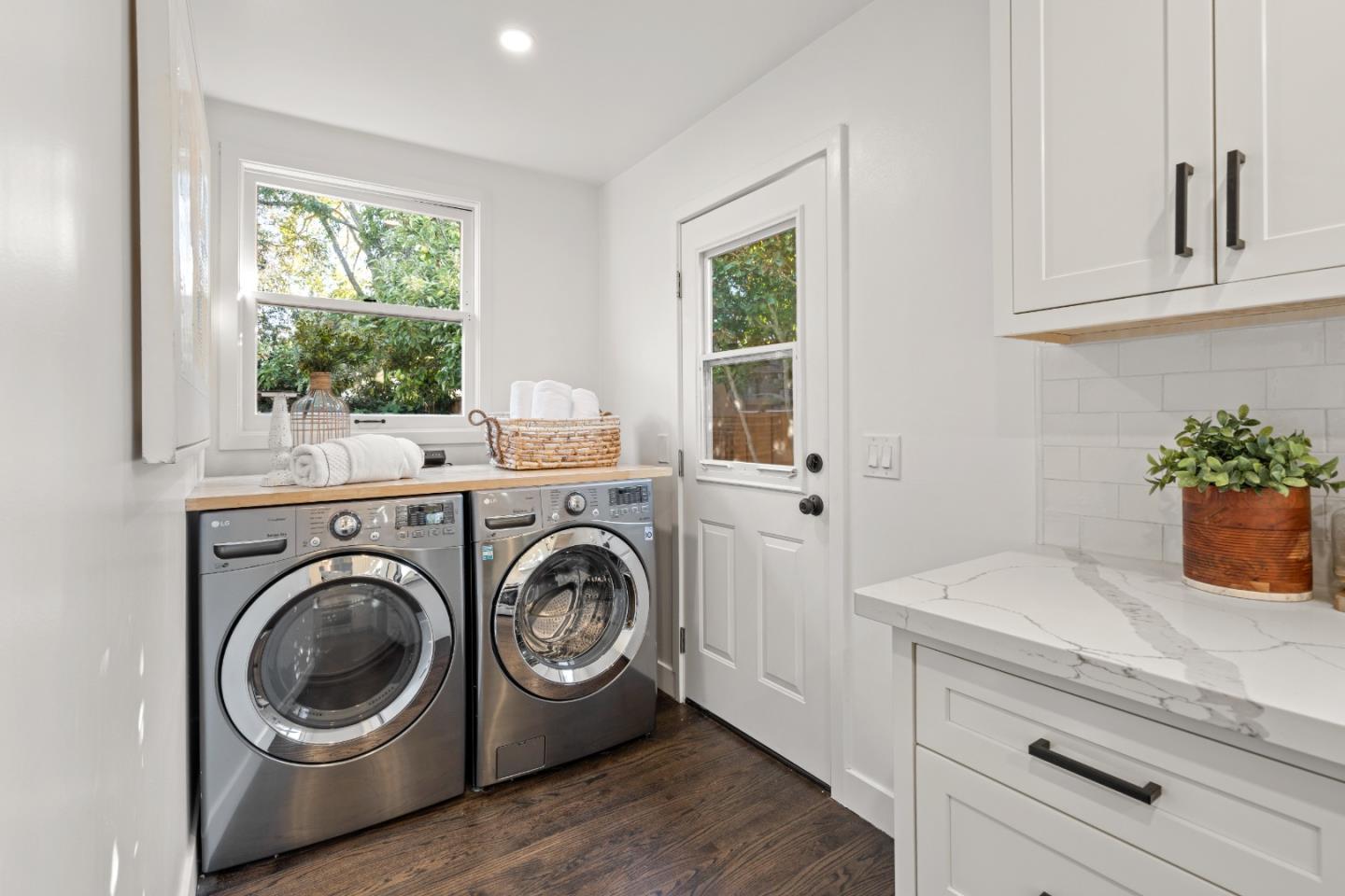 Detail Gallery Image 24 of 73 For 856 15th Ave, Menlo Park,  CA 94025 - 3 Beds | 2 Baths