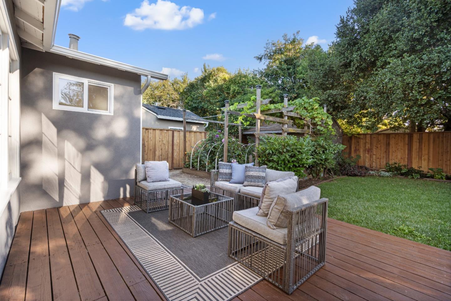 Detail Gallery Image 39 of 73 For 856 15th Ave, Menlo Park,  CA 94025 - 3 Beds | 2 Baths