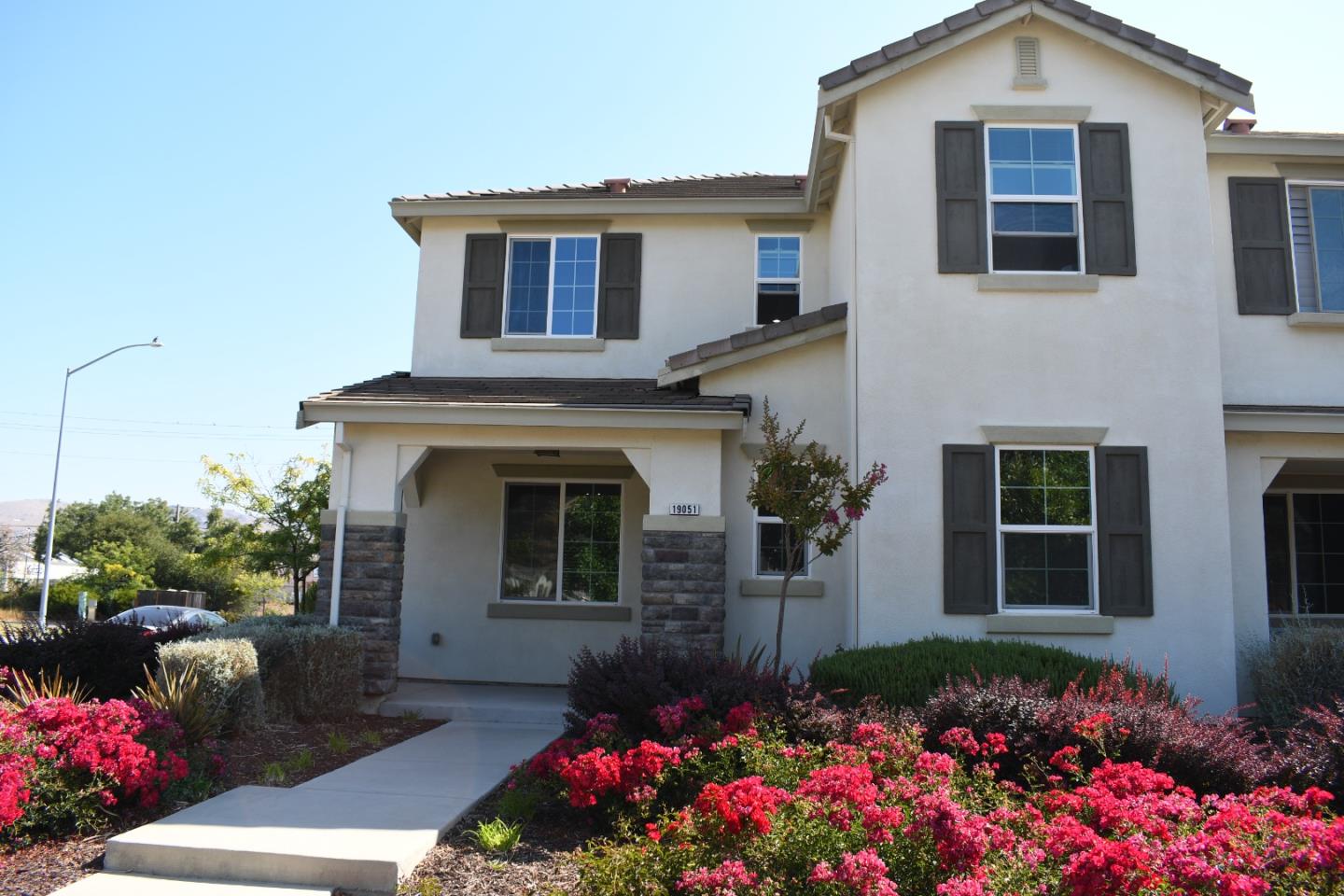 Detail Gallery Image 1 of 8 For 19051 Chicory Ln, Morgan Hill,  CA 95037 - 4 Beds | 2/1 Baths