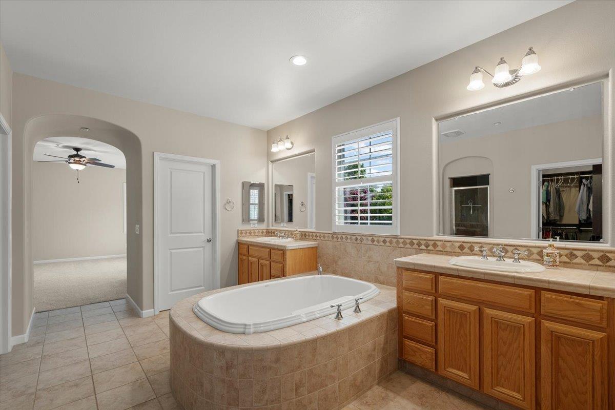 Detail Gallery Image 23 of 35 For 7532 Strath Pl, Gilroy,  CA 95020 - 4 Beds | 3 Baths