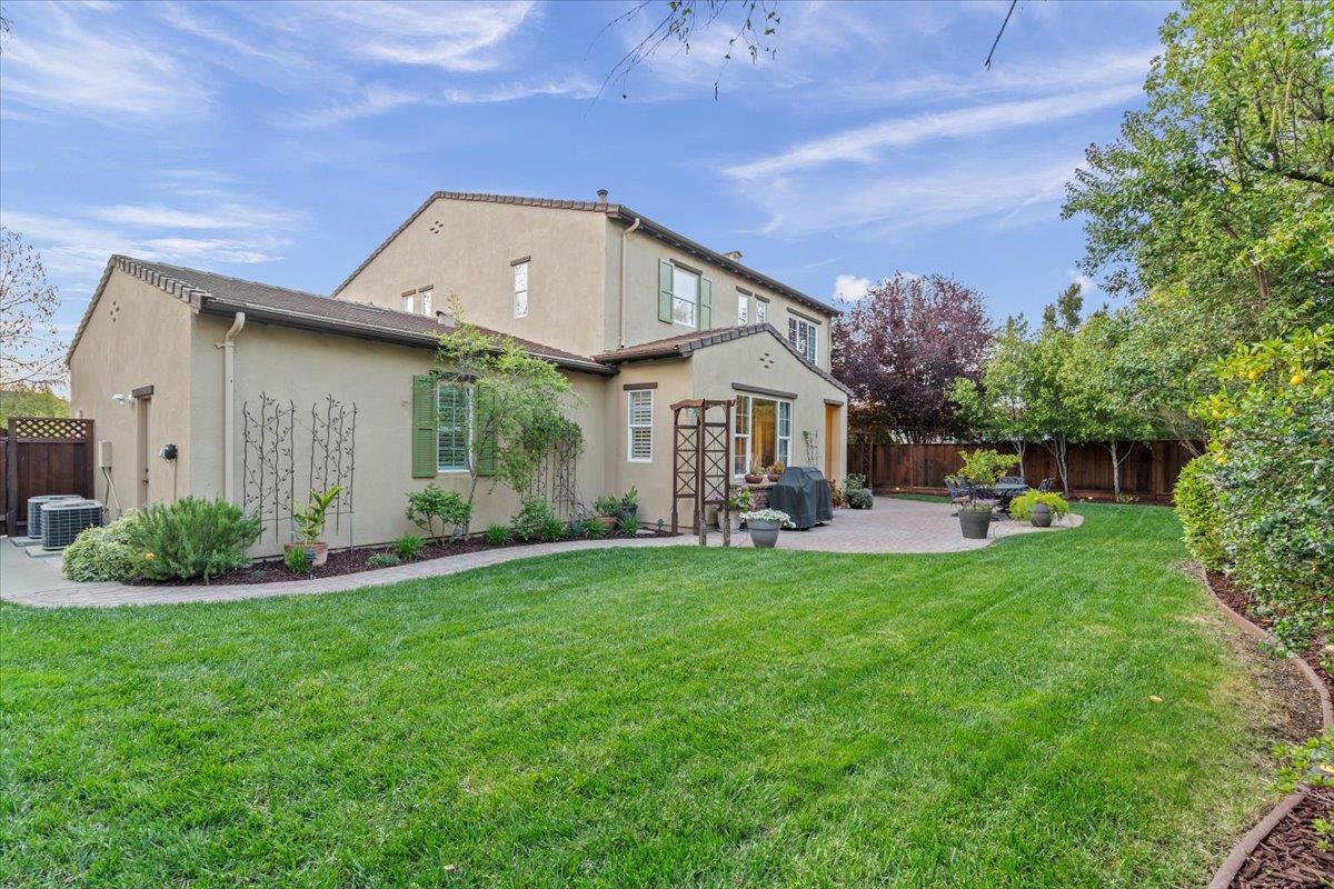 Detail Gallery Image 31 of 35 For 7532 Strath Pl, Gilroy,  CA 95020 - 4 Beds | 3 Baths