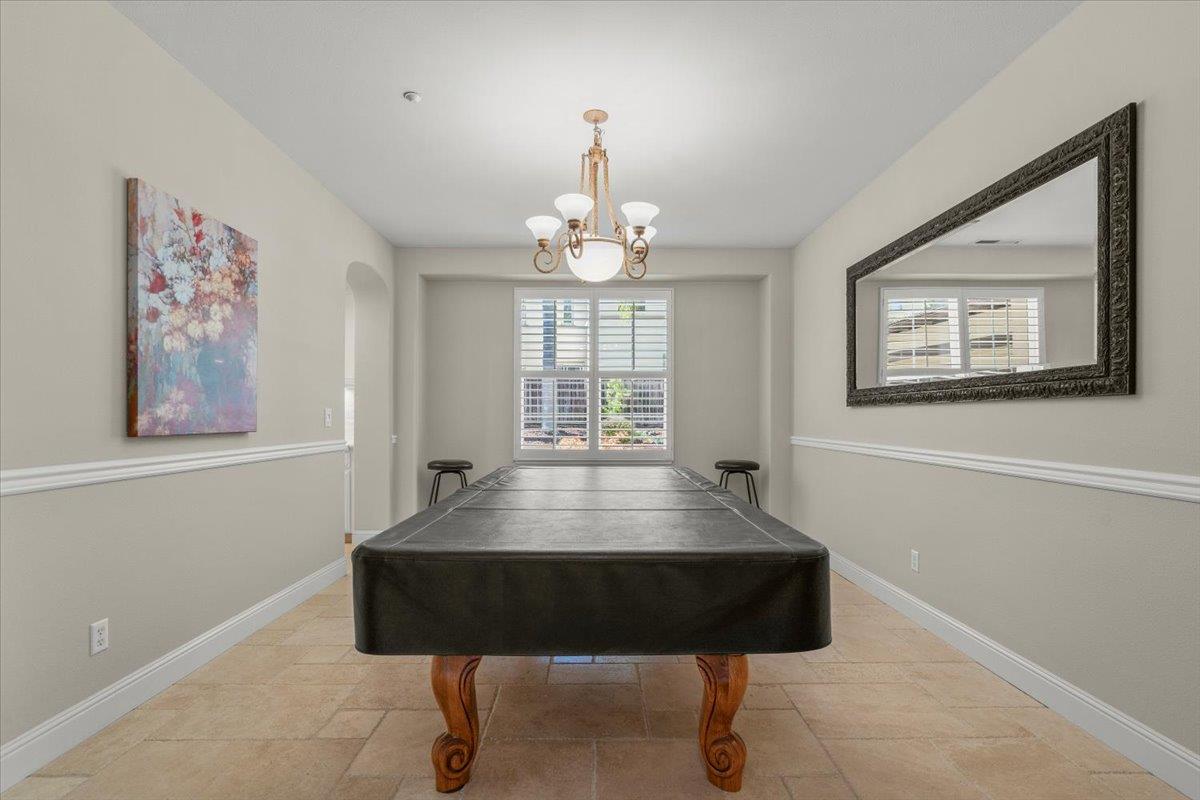 Detail Gallery Image 4 of 35 For 7532 Strath Pl, Gilroy,  CA 95020 - 4 Beds | 3 Baths