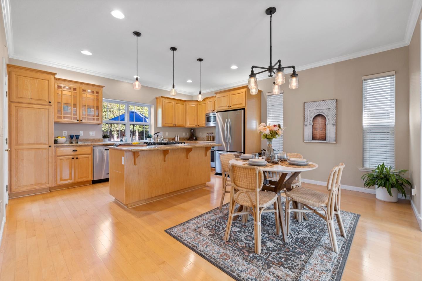 Detail Gallery Image 14 of 36 For 610 Gilroy Dr, Capitola,  CA 95010 - 2 Beds | 2/1 Baths