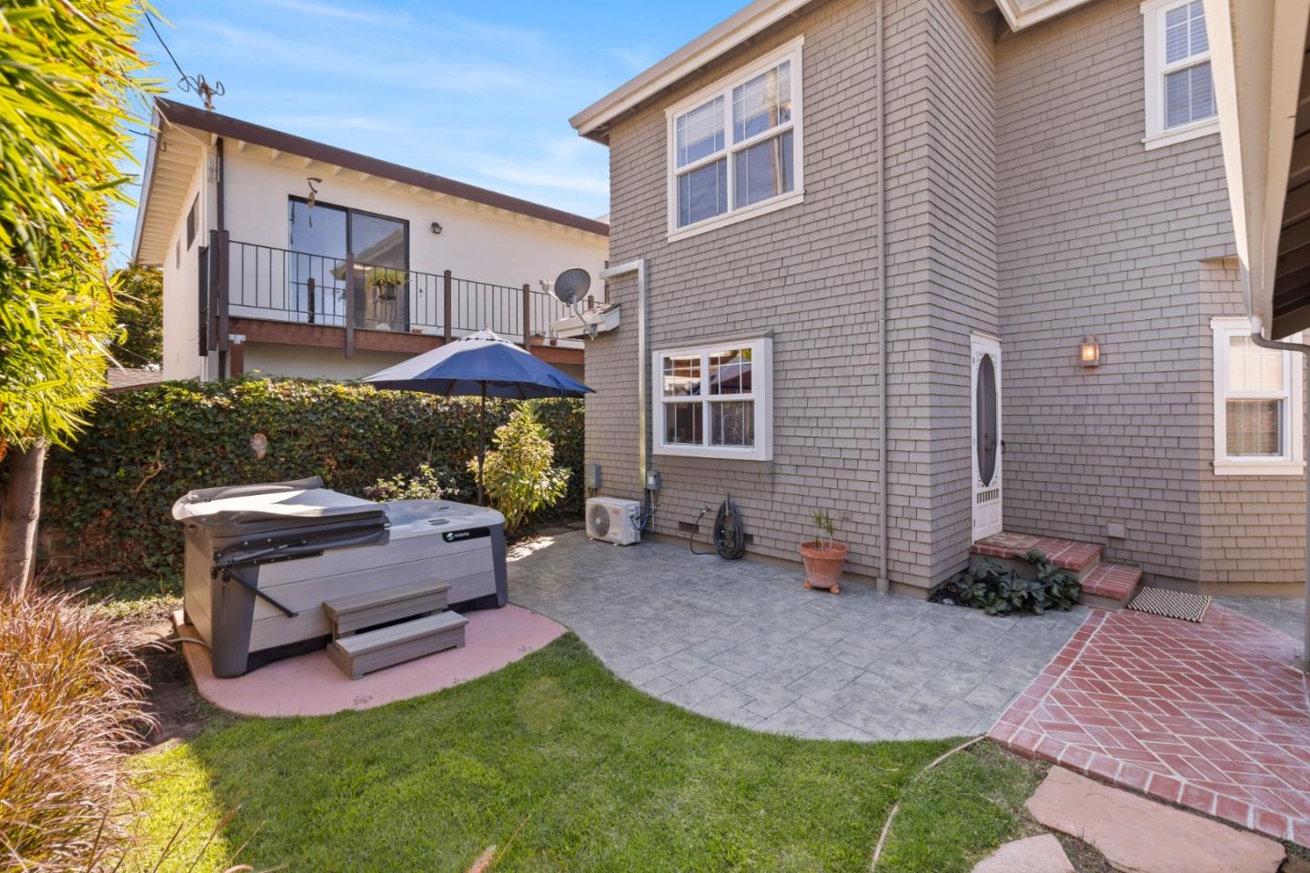 Detail Gallery Image 30 of 36 For 610 Gilroy Dr, Capitola,  CA 95010 - 2 Beds | 2/1 Baths