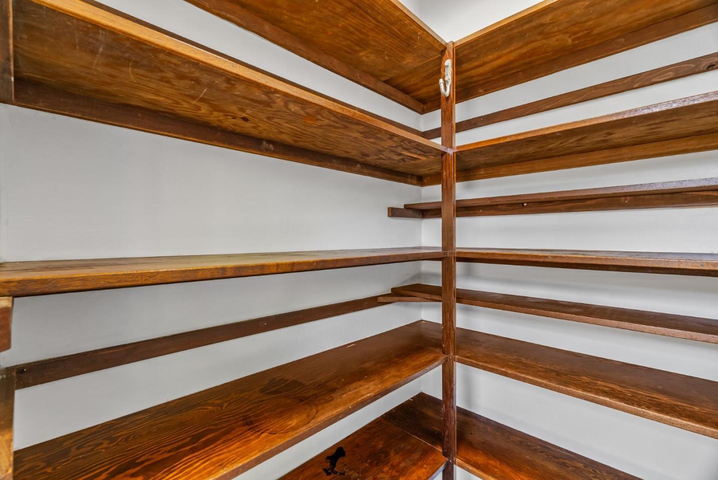 Detail Gallery Image 18 of 36 For 1339 Lennox Way, Sunnyvale,  CA 94087 - 4 Beds | 2 Baths