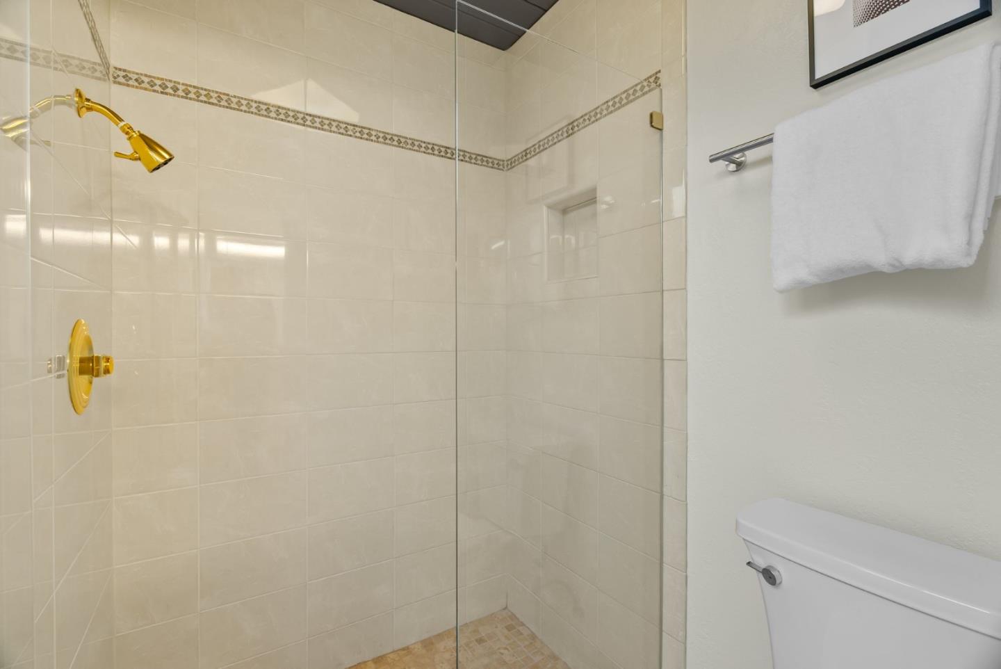 Detail Gallery Image 23 of 36 For 1339 Lennox Way, Sunnyvale,  CA 94087 - 4 Beds | 2 Baths
