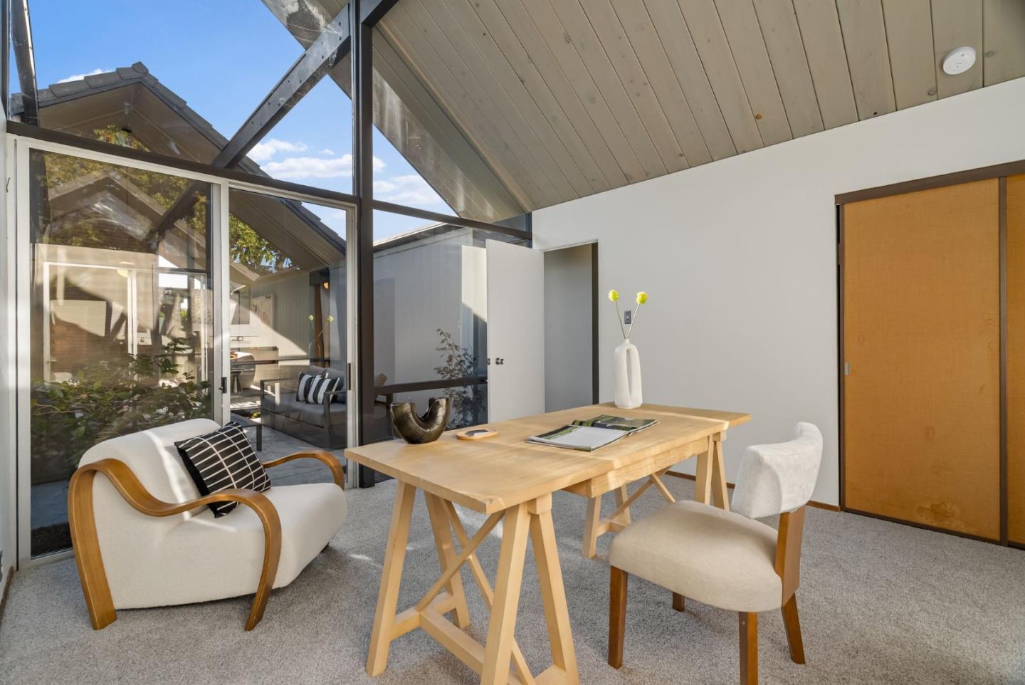 Detail Gallery Image 25 of 36 For 1339 Lennox Way, Sunnyvale,  CA 94087 - 4 Beds | 2 Baths