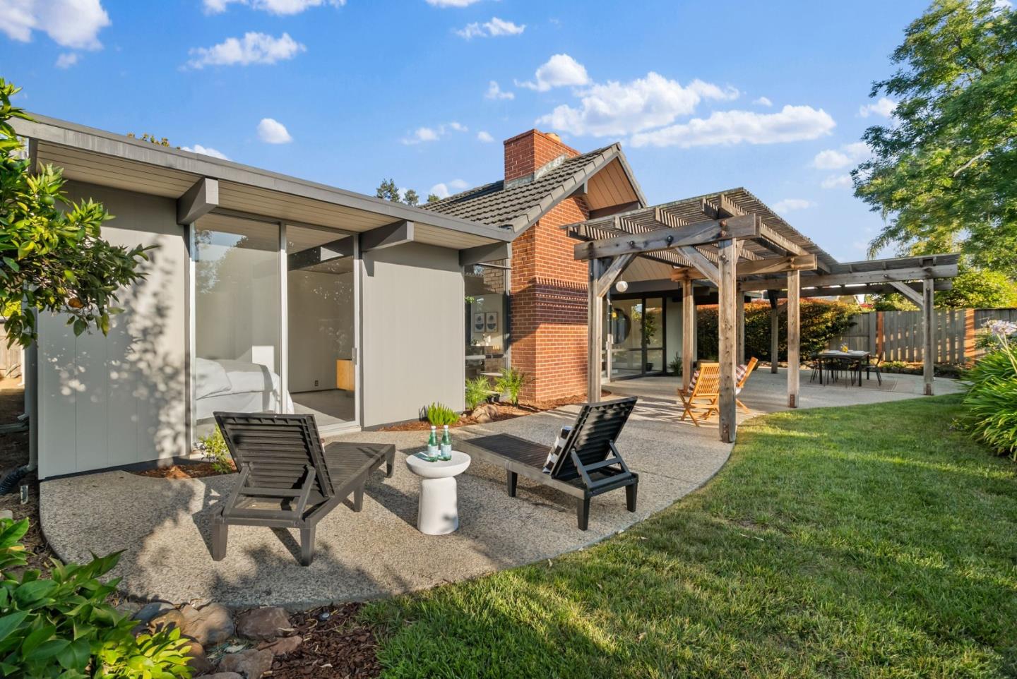 Detail Gallery Image 32 of 36 For 1339 Lennox Way, Sunnyvale,  CA 94087 - 4 Beds | 2 Baths