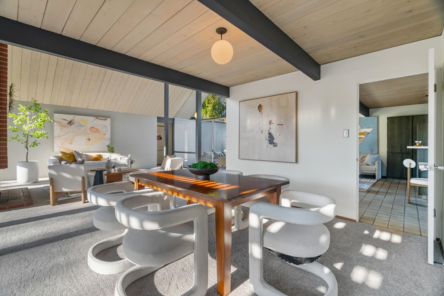 Detail Gallery Image 8 of 36 For 1339 Lennox Way, Sunnyvale,  CA 94087 - 4 Beds | 2 Baths