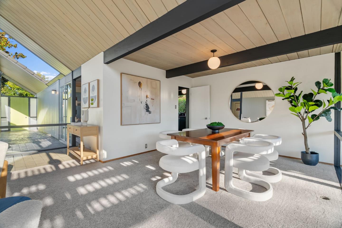 Detail Gallery Image 9 of 36 For 1339 Lennox Way, Sunnyvale,  CA 94087 - 4 Beds | 2 Baths
