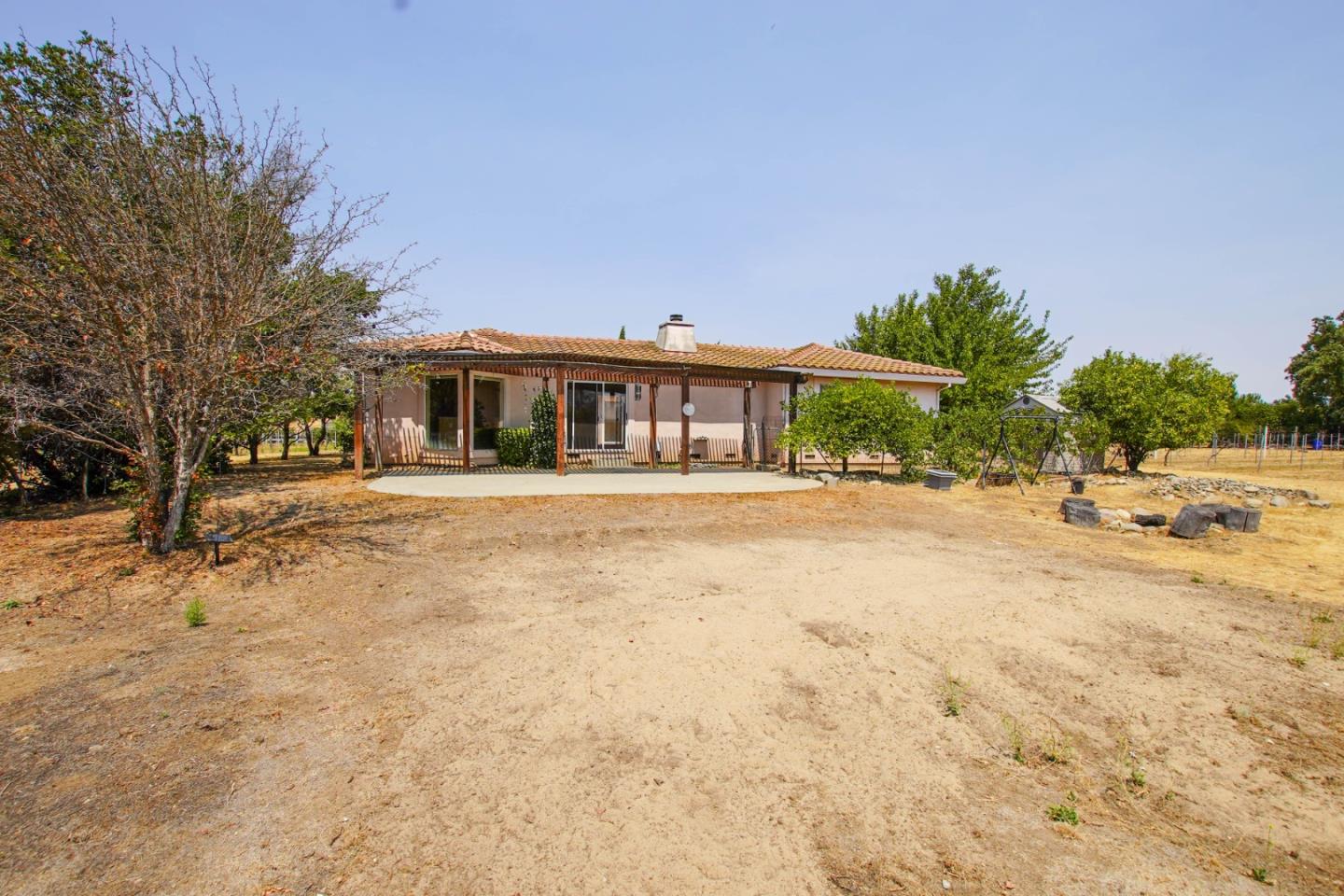Detail Gallery Image 33 of 36 For 6460 Cabernet Dr, Hollister,  CA 95023 - 4 Beds | 2/1 Baths