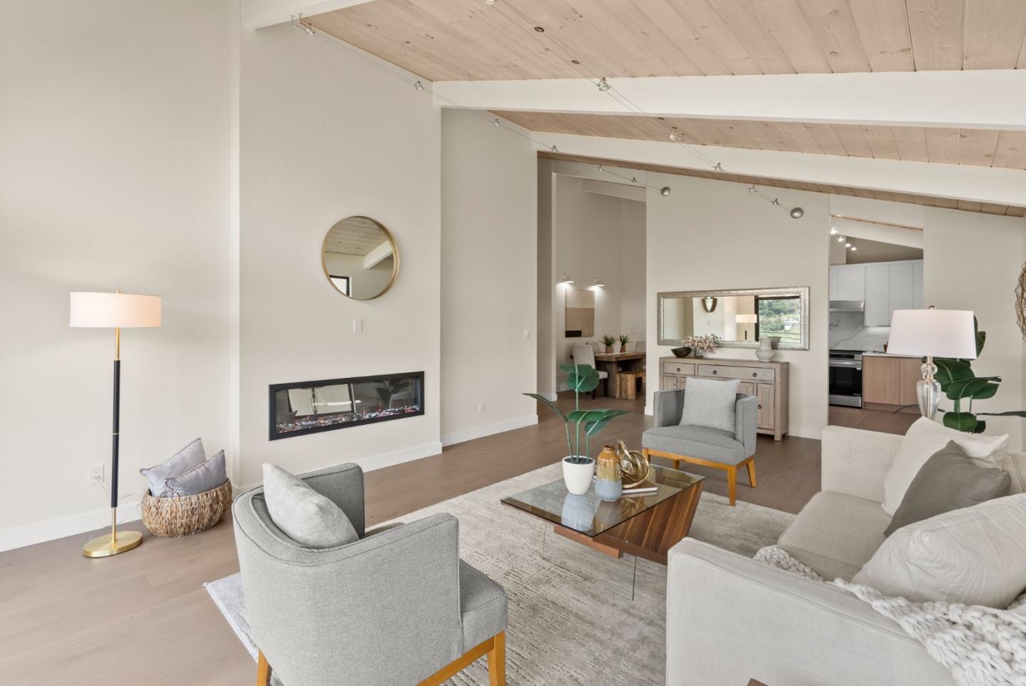 Detail Gallery Image 20 of 44 For 227 Winding Way, San Carlos,  CA 94070 - 4 Beds | 3 Baths