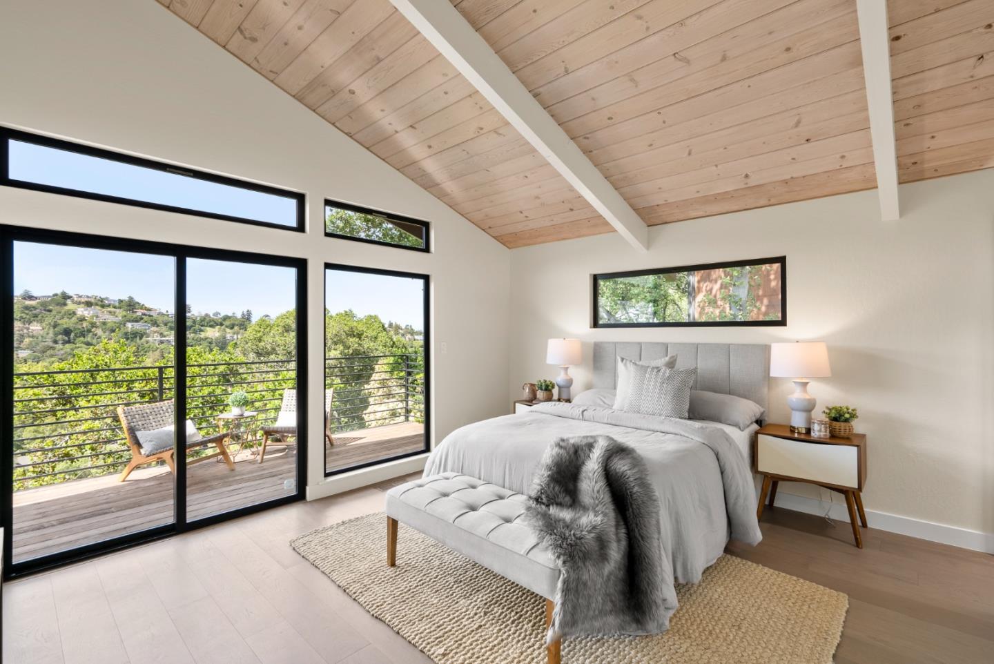 Detail Gallery Image 26 of 44 For 227 Winding Way, San Carlos,  CA 94070 - 4 Beds | 3 Baths
