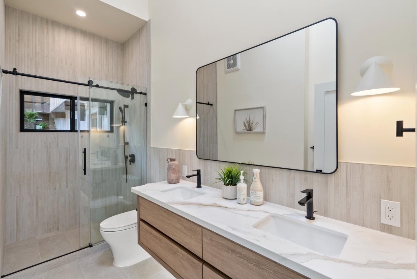 Detail Gallery Image 34 of 44 For 227 Winding Way, San Carlos,  CA 94070 - 4 Beds | 3 Baths