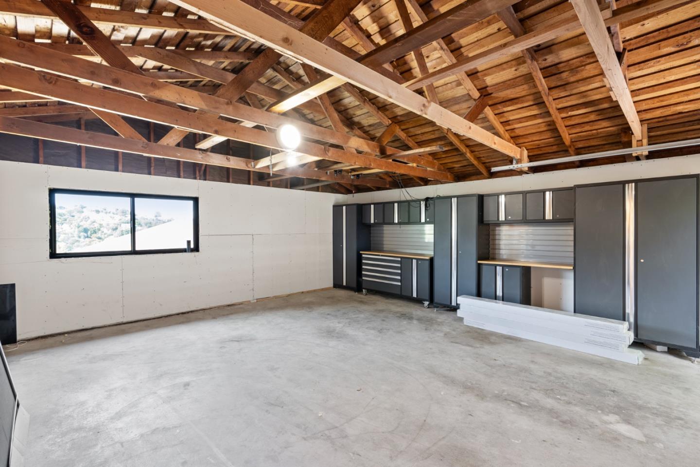 Detail Gallery Image 36 of 44 For 227 Winding Way, San Carlos,  CA 94070 - 4 Beds | 3 Baths