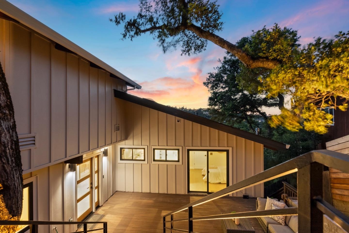 Detail Gallery Image 6 of 44 For 227 Winding Way, San Carlos,  CA 94070 - 4 Beds | 3 Baths