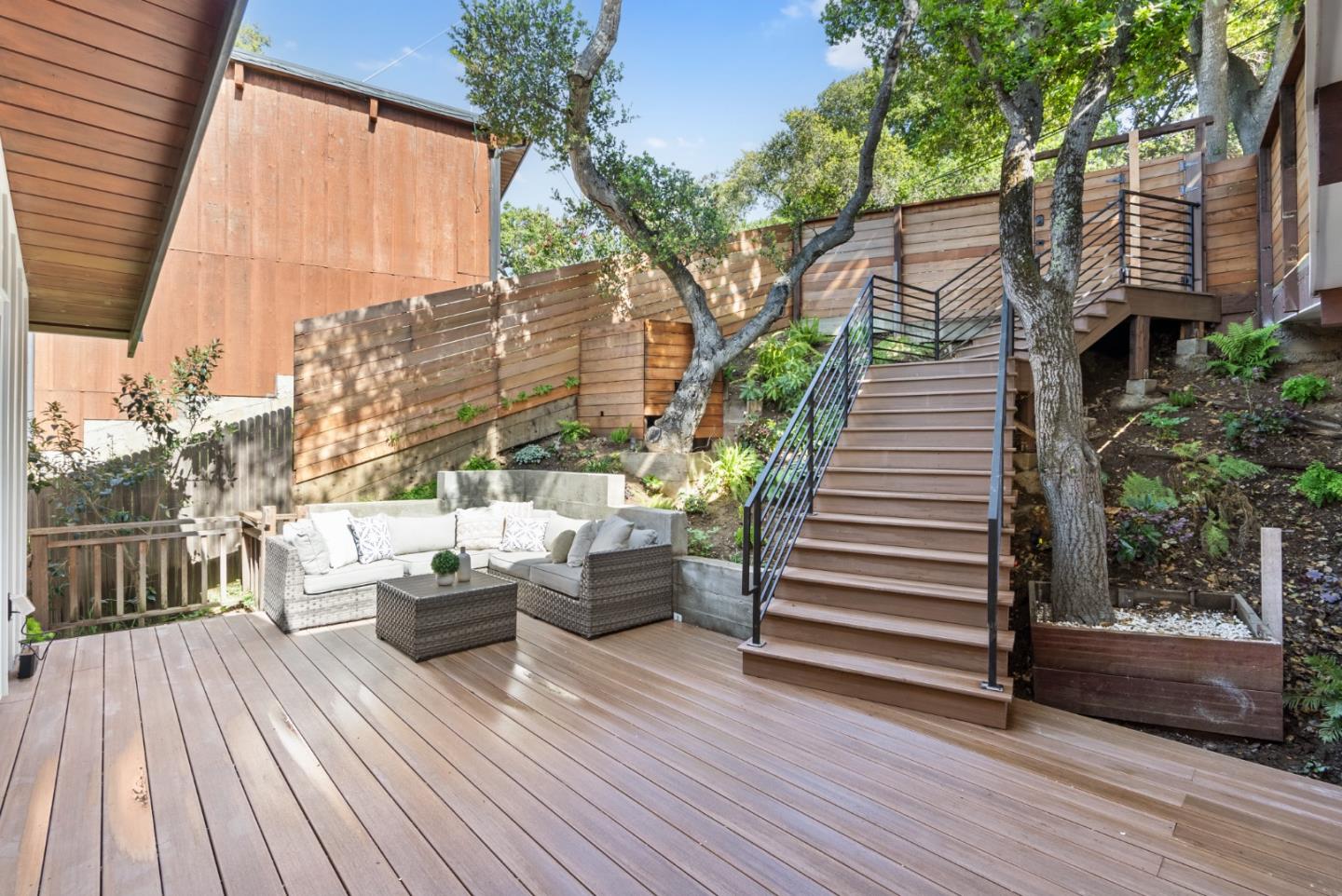 Detail Gallery Image 7 of 44 For 227 Winding Way, San Carlos,  CA 94070 - 4 Beds | 3 Baths