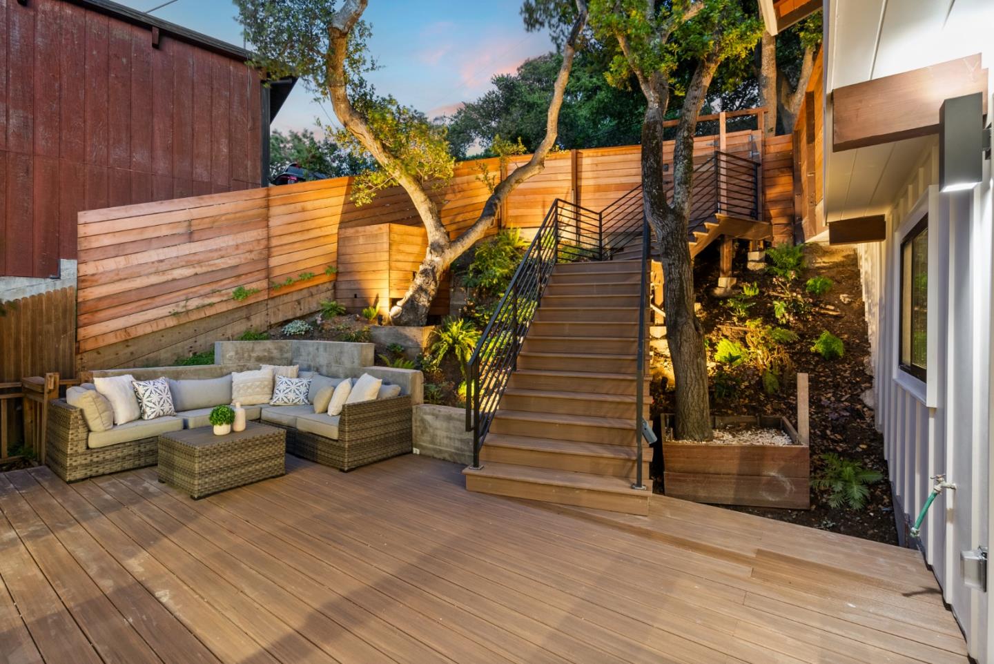 Detail Gallery Image 8 of 44 For 227 Winding Way, San Carlos,  CA 94070 - 4 Beds | 3 Baths