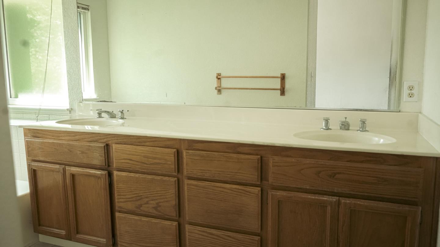 Detail Gallery Image 21 of 25 For 5486 Deer Run Dr, El Sobrante,  CA 94803 - 3 Beds | 2 Baths