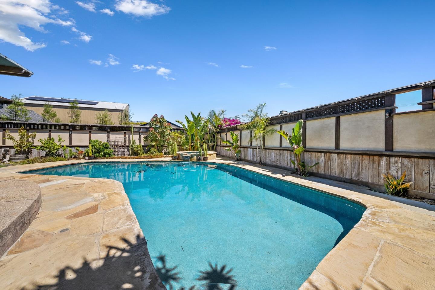 Detail Gallery Image 11 of 39 For 351 Oxford Way, Santa Cruz,  CA 95060 - 3 Beds | 2 Baths