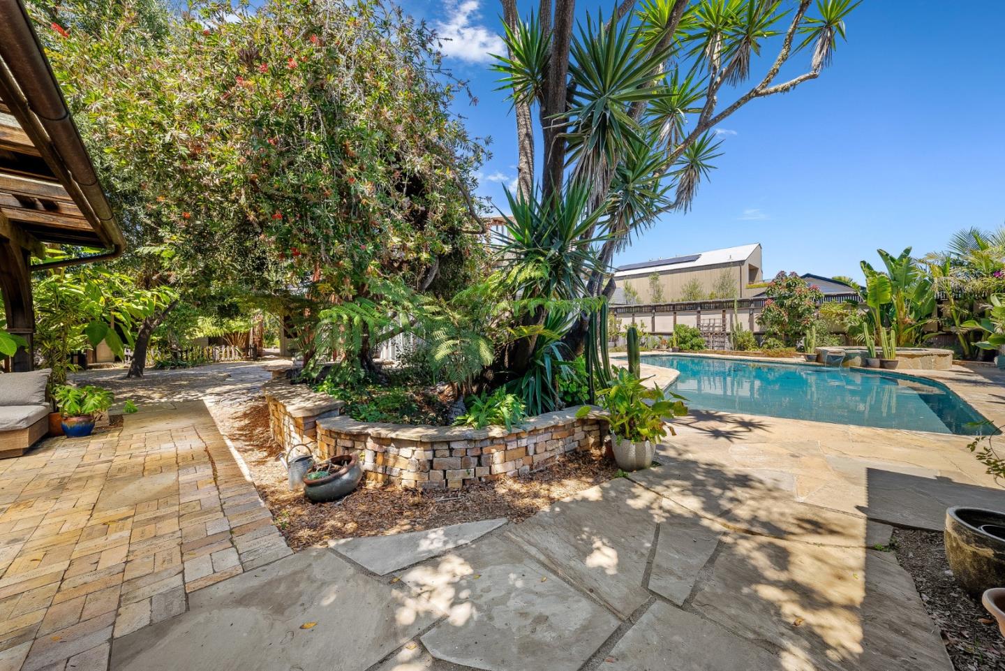 Detail Gallery Image 15 of 39 For 351 Oxford Way, Santa Cruz,  CA 95060 - 3 Beds | 2 Baths