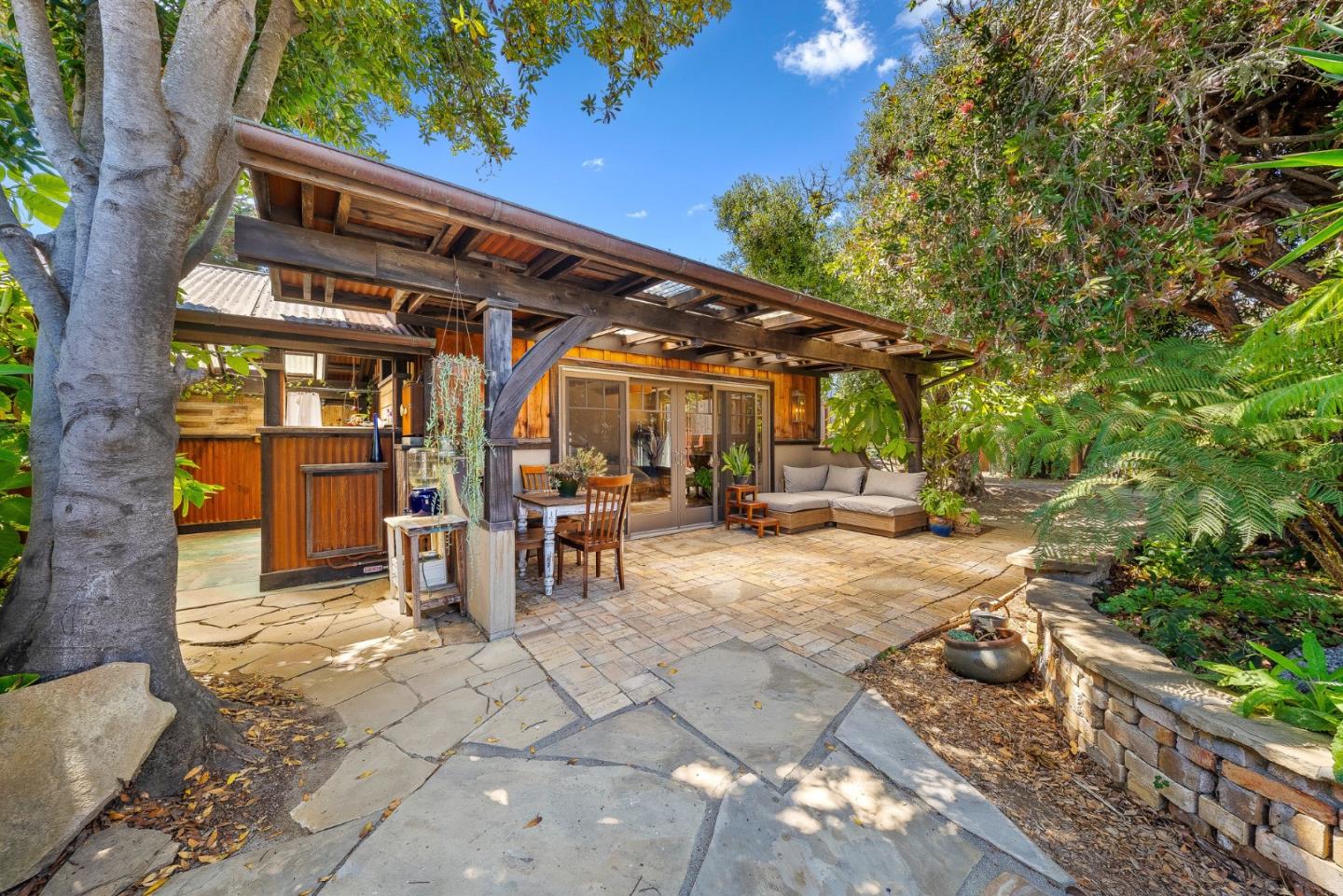 Detail Gallery Image 17 of 39 For 351 Oxford Way, Santa Cruz,  CA 95060 - 3 Beds | 2 Baths