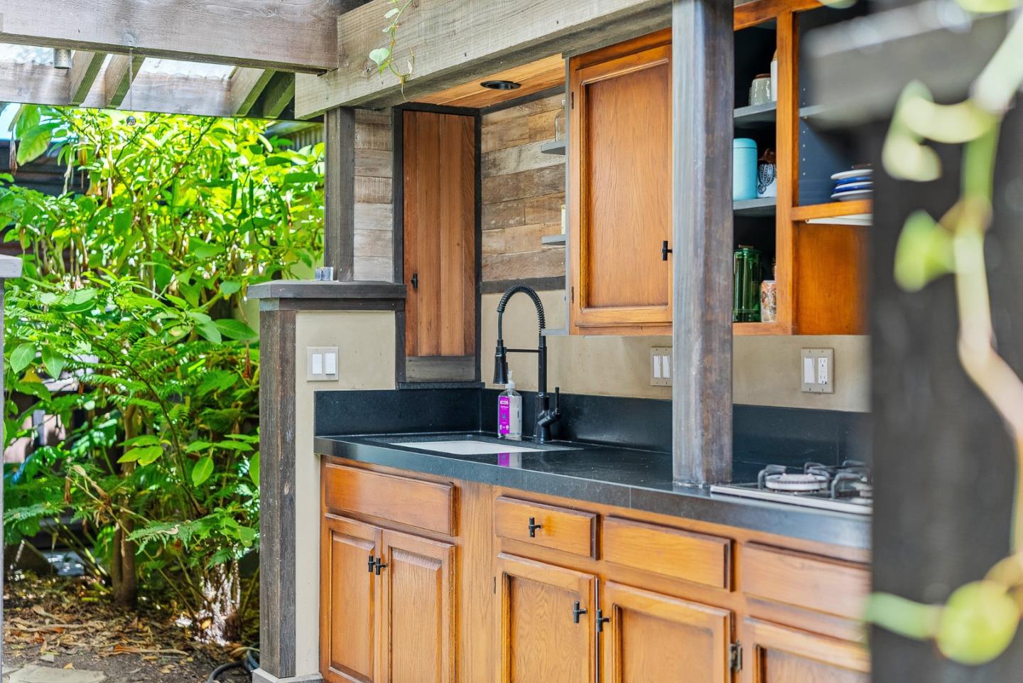 Detail Gallery Image 22 of 39 For 351 Oxford Way, Santa Cruz,  CA 95060 - 3 Beds | 2 Baths