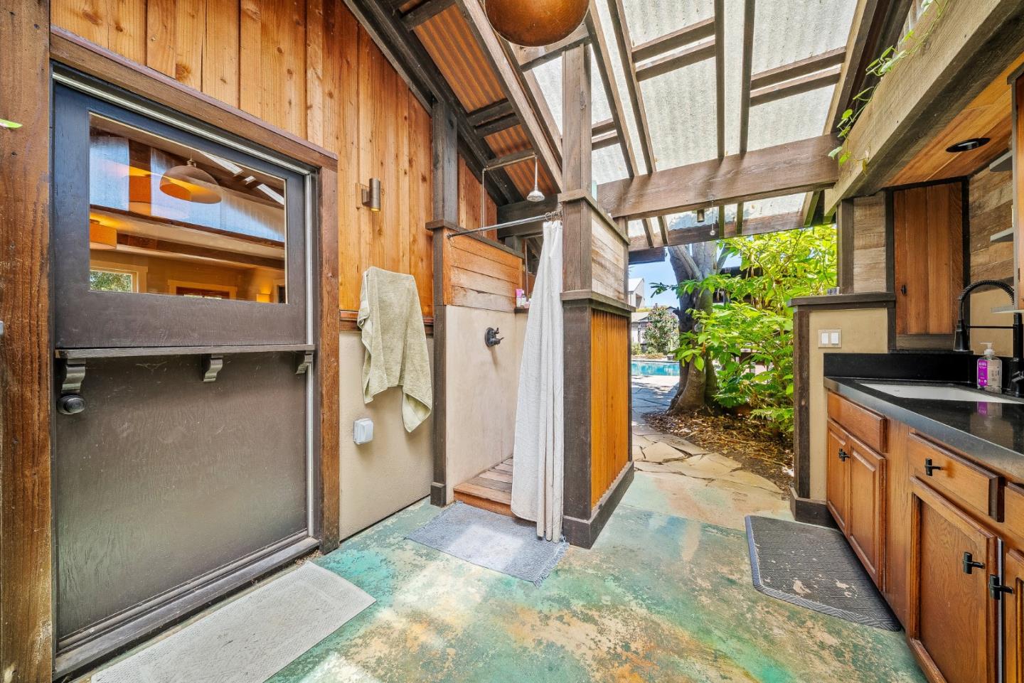 Detail Gallery Image 25 of 39 For 351 Oxford Way, Santa Cruz,  CA 95060 - 3 Beds | 2 Baths