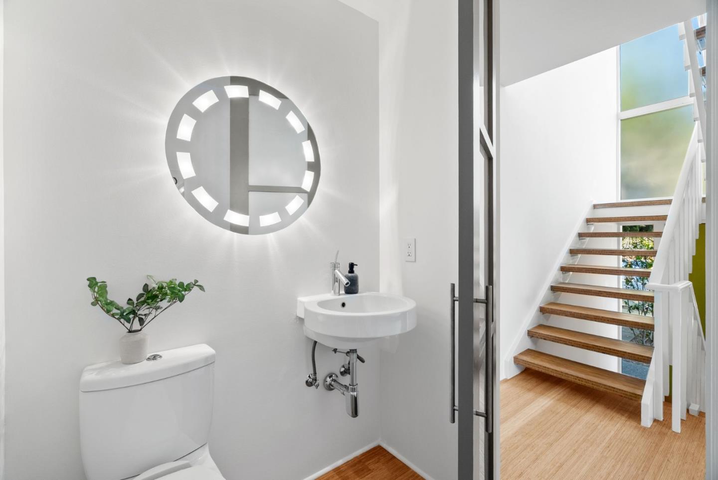 Detail Gallery Image 9 of 20 For 498 Fulton St, Palo Alto,  CA 94301 - 3 Beds | 2/1 Baths