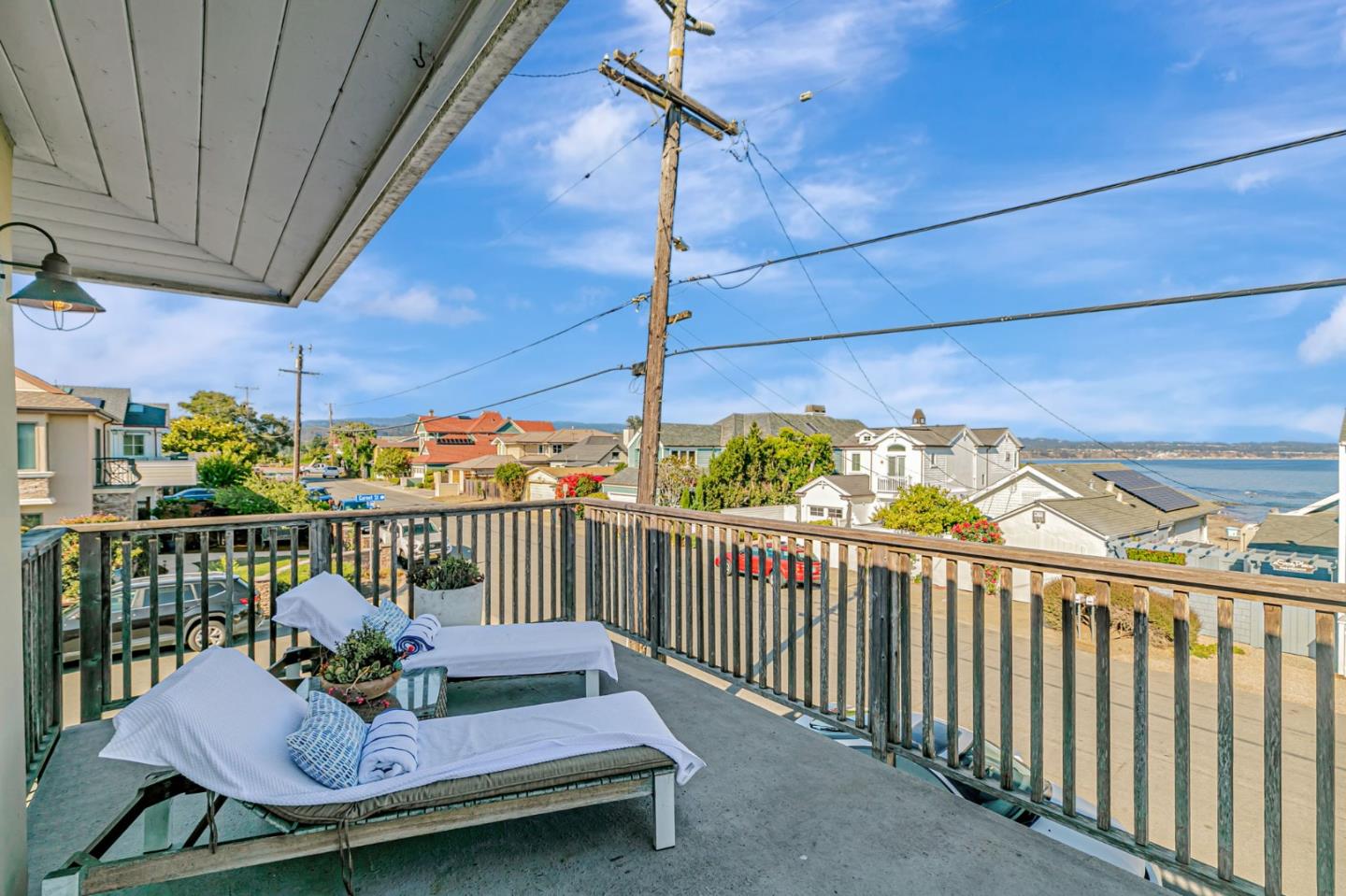 Detail Gallery Image 17 of 74 For 5080 Garnet St a,  Capitola,  CA 95010 - 6 Beds | 5 Baths