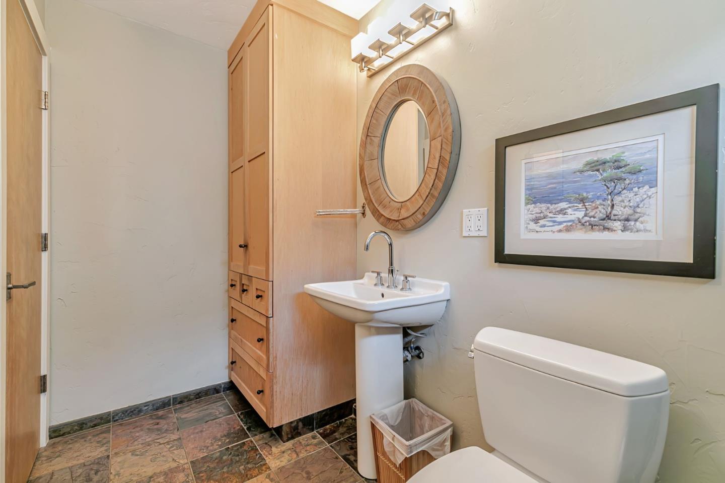 Detail Gallery Image 25 of 74 For 5080 Garnet St a,  Capitola,  CA 95010 - 6 Beds | 5 Baths