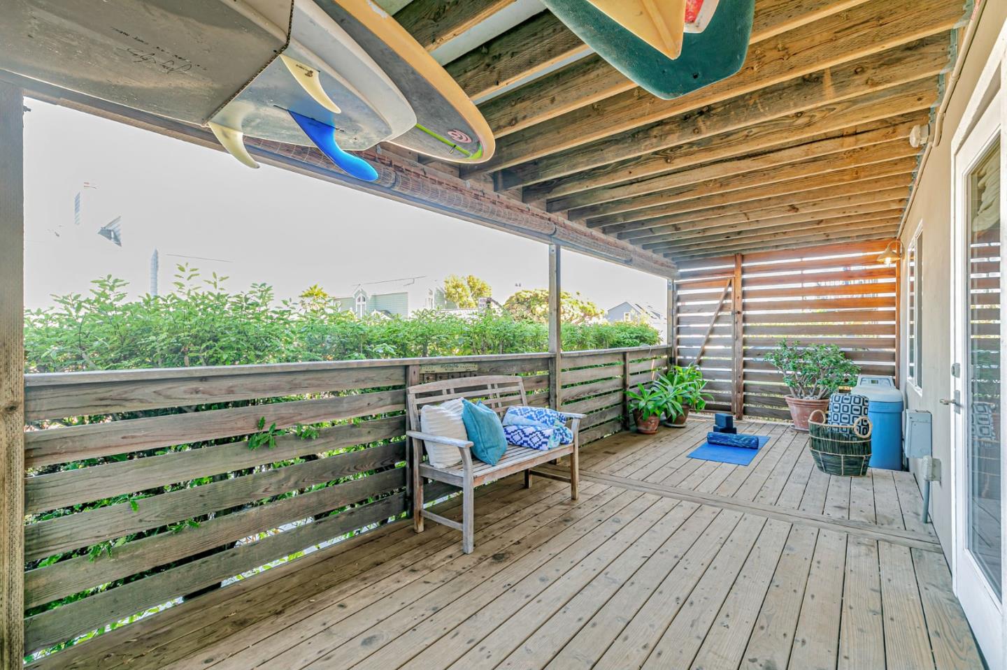 Detail Gallery Image 31 of 74 For 5080 Garnet St a,  Capitola,  CA 95010 - 6 Beds | 5 Baths
