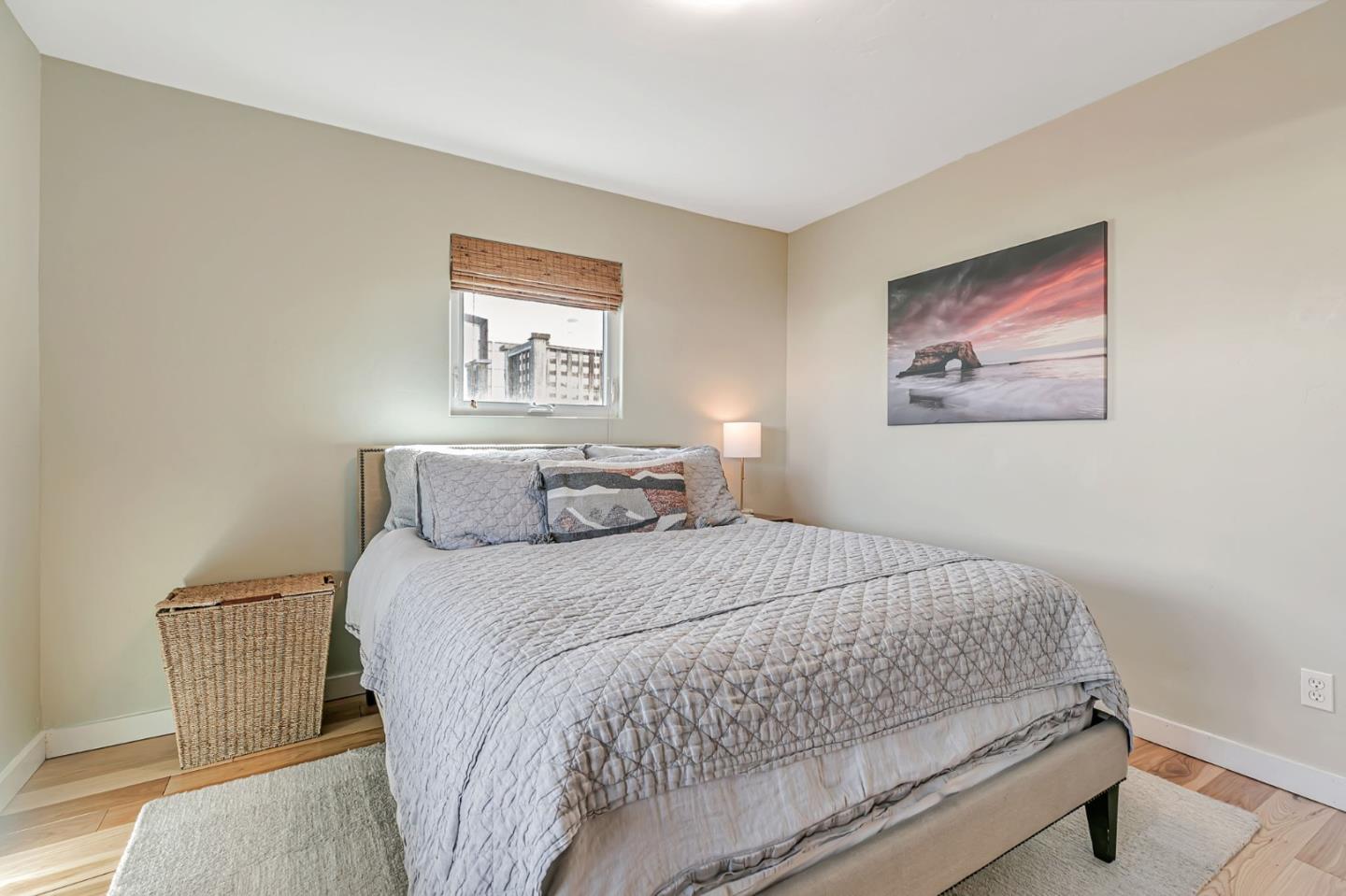 Detail Gallery Image 43 of 74 For 5080 Garnet St a,  Capitola,  CA 95010 - 6 Beds | 5 Baths