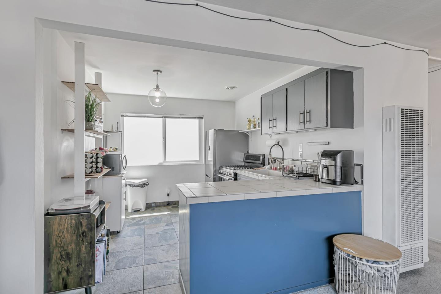 Detail Gallery Image 51 of 74 For 5080 Garnet St a,  Capitola,  CA 95010 - 6 Beds | 5 Baths