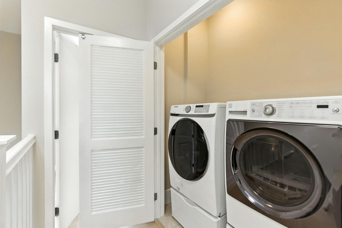Detail Gallery Image 18 of 28 For 866 Altaire Walk, Palo Alto,  CA 94303 - 3 Beds | 2/1 Baths