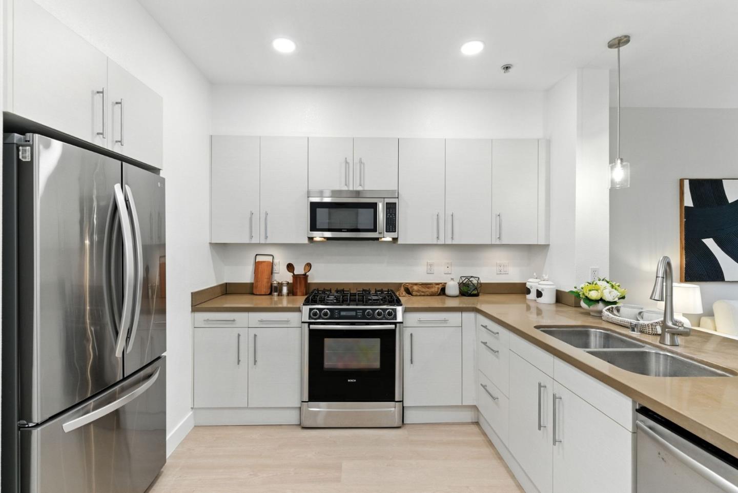 Detail Gallery Image 3 of 28 For 866 Altaire Walk, Palo Alto,  CA 94303 - 3 Beds | 2/1 Baths