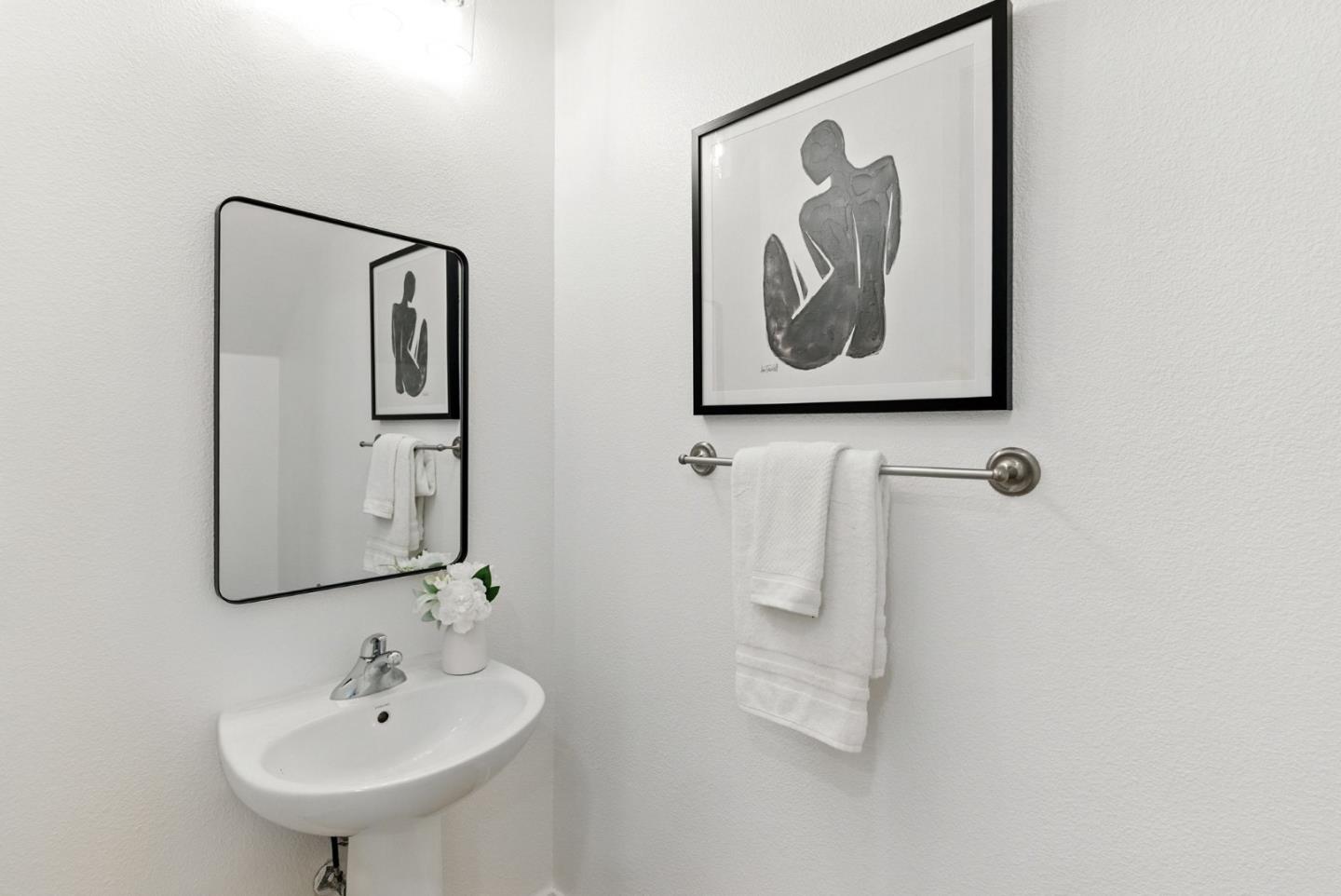 Detail Gallery Image 8 of 28 For 866 Altaire Walk, Palo Alto,  CA 94303 - 3 Beds | 2/1 Baths