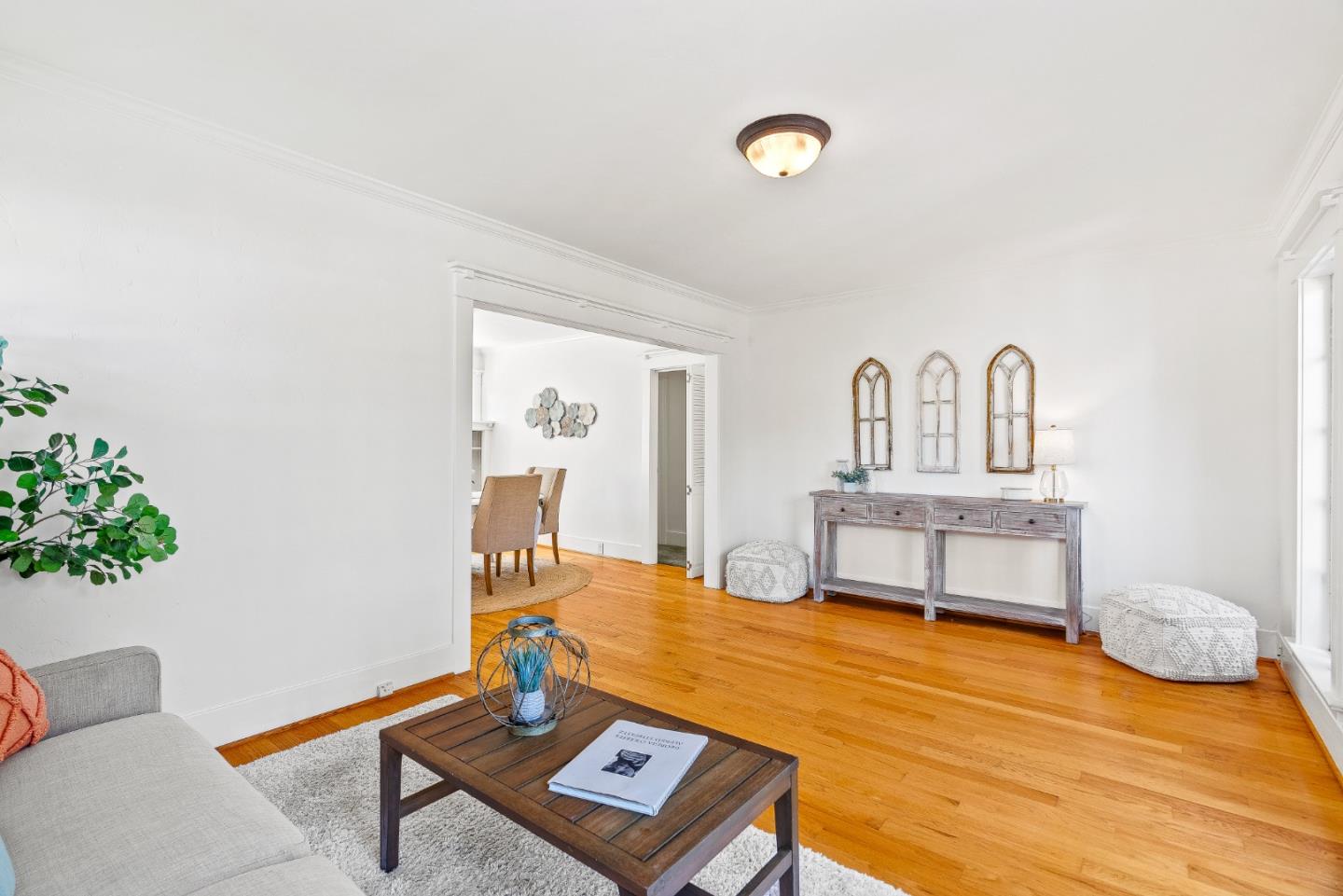 Detail Gallery Image 13 of 52 For 1719 Bay St, Santa Cruz,  CA 95060 - 2 Beds | 1/1 Baths