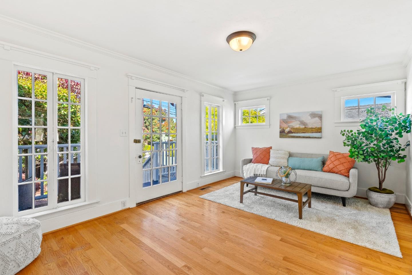 Detail Gallery Image 14 of 52 For 1719 Bay St, Santa Cruz,  CA 95060 - 2 Beds | 1/1 Baths