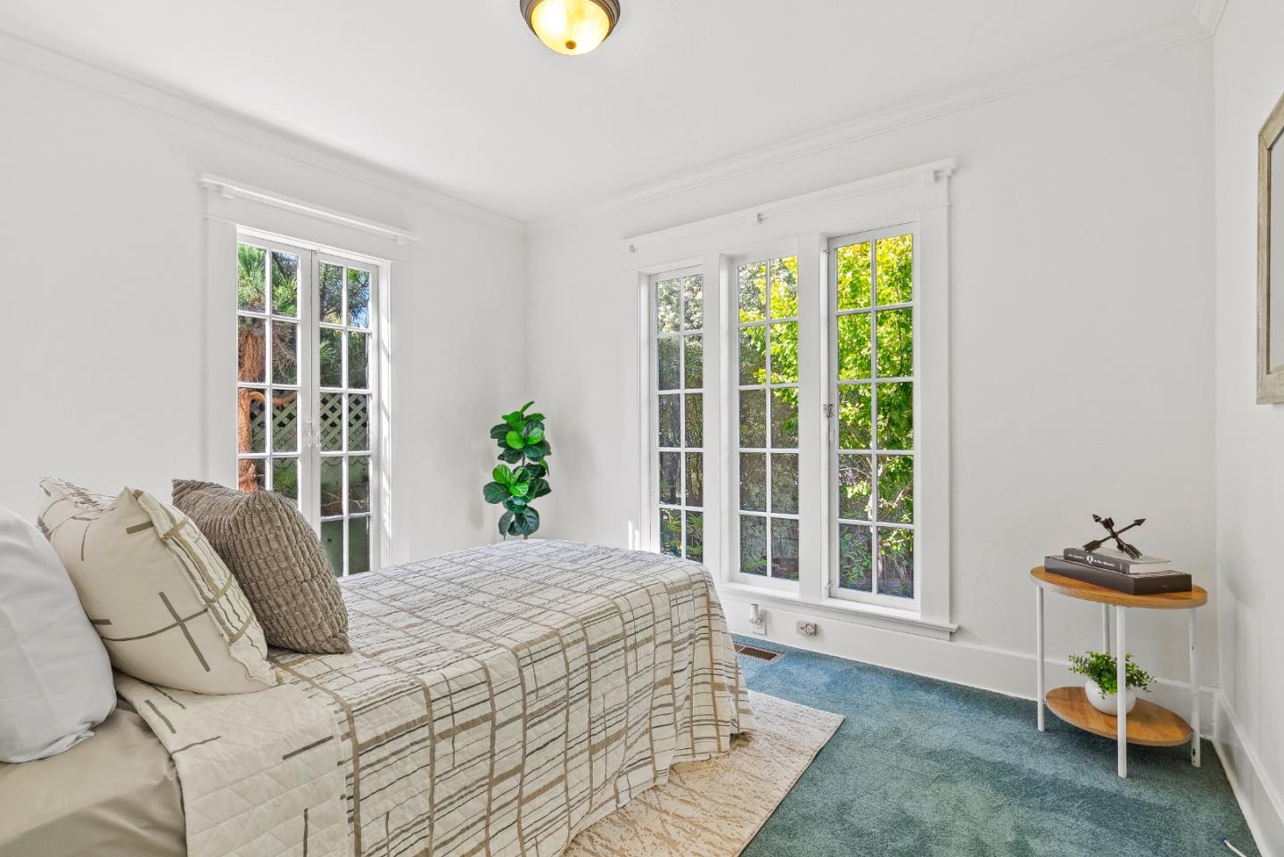 Detail Gallery Image 29 of 52 For 1719 Bay St, Santa Cruz,  CA 95060 - 2 Beds | 1/1 Baths