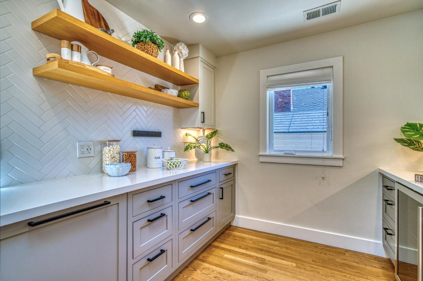 Detail Gallery Image 14 of 88 For 2059 Jonathan Ave, San Jose,  CA 95125 - 4 Beds | 3 Baths
