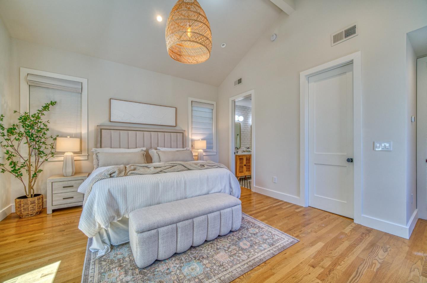 Detail Gallery Image 32 of 88 For 2059 Jonathan Ave, San Jose,  CA 95125 - 4 Beds | 3 Baths