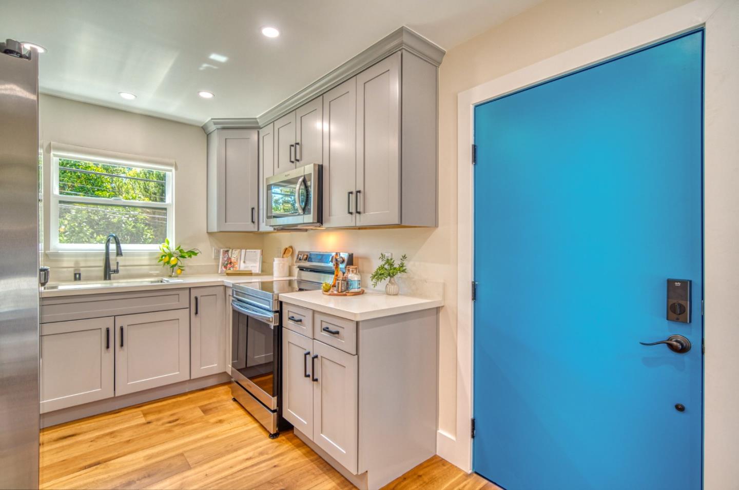 Detail Gallery Image 41 of 88 For 2059 Jonathan Ave, San Jose,  CA 95125 - 4 Beds | 3 Baths