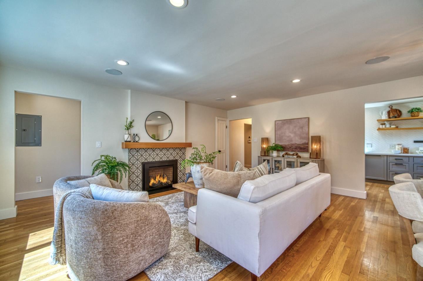 Detail Gallery Image 6 of 88 For 2059 Jonathan Ave, San Jose,  CA 95125 - 4 Beds | 3 Baths