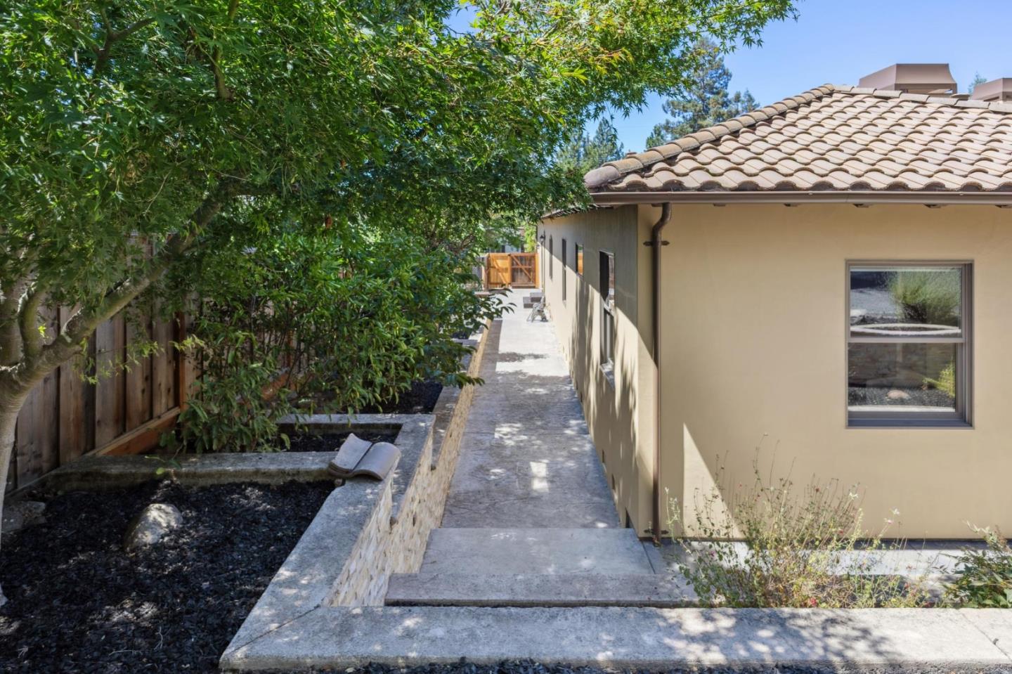 Detail Gallery Image 116 of 142 For 716 Rosewood Dr, Walnut Creek,  CA 94596 - 4 Beds | 4/1 Baths