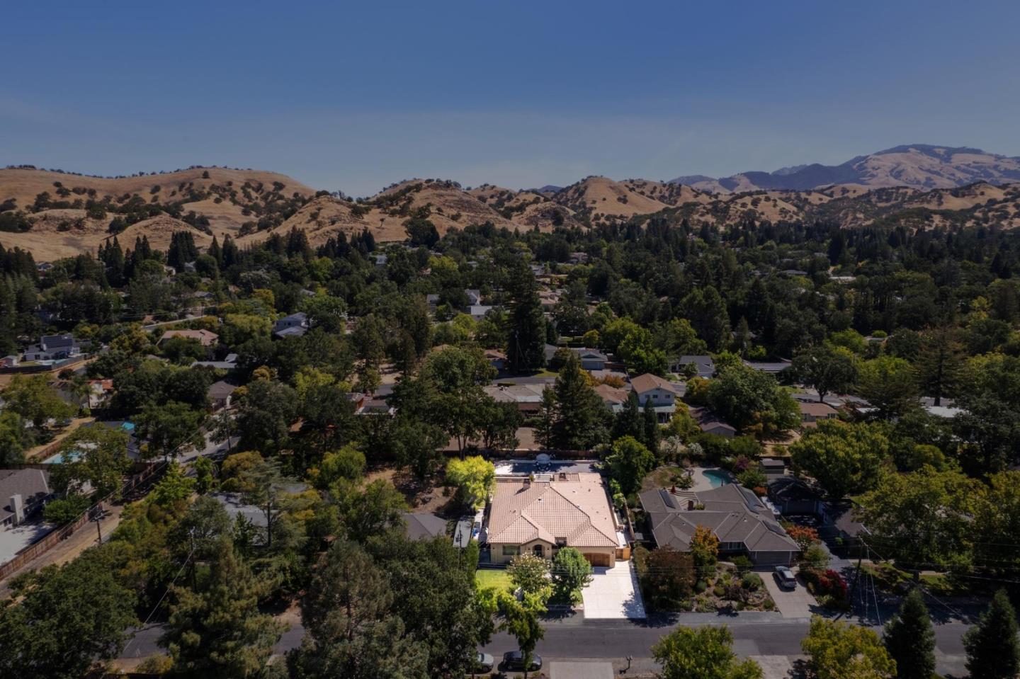 Detail Gallery Image 130 of 142 For 716 Rosewood Dr, Walnut Creek,  CA 94596 - 4 Beds | 4/1 Baths