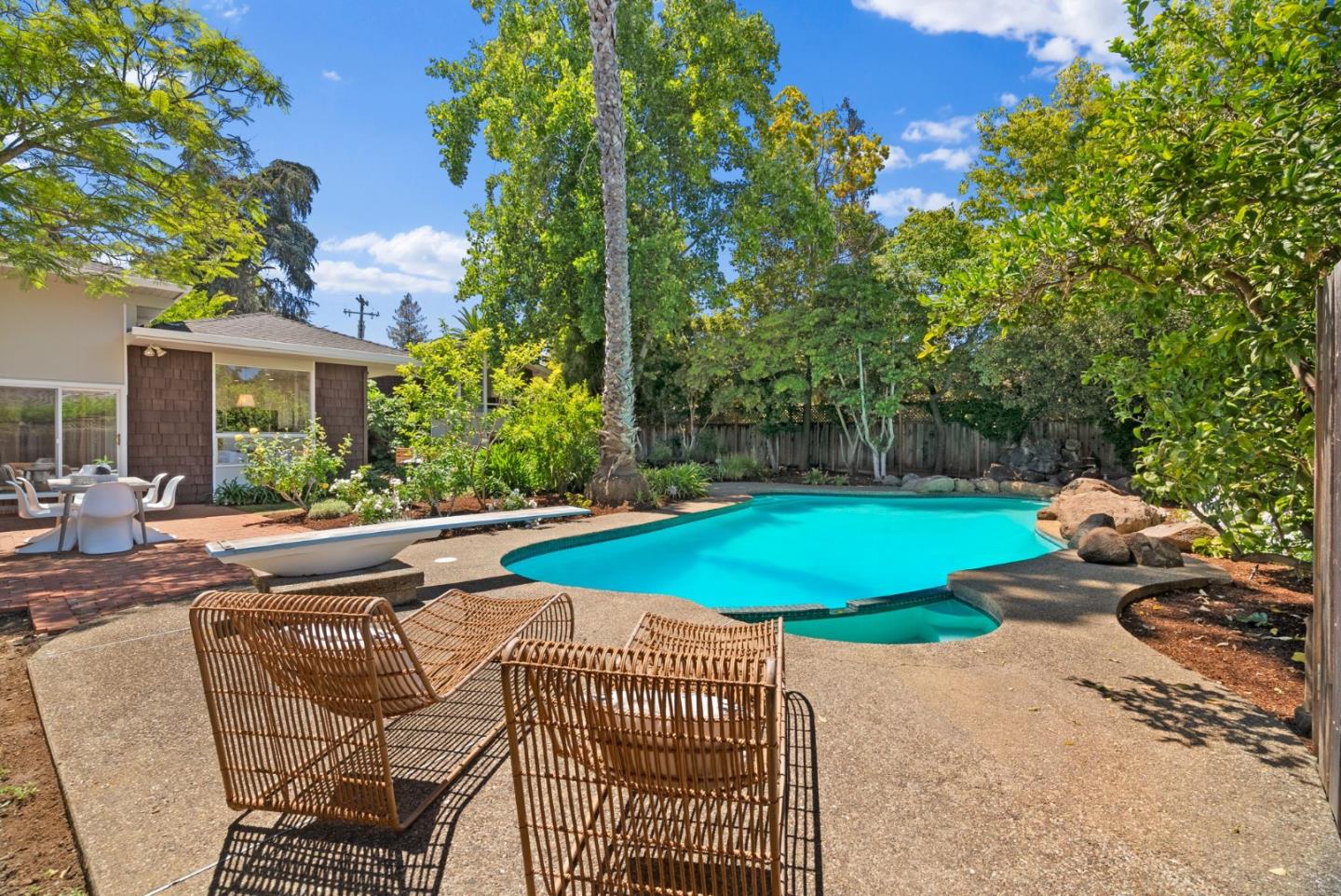 Detail Gallery Image 40 of 49 For 201 Yerba Buena Ave, Los Altos,  CA 94022 - 4 Beds | 3 Baths