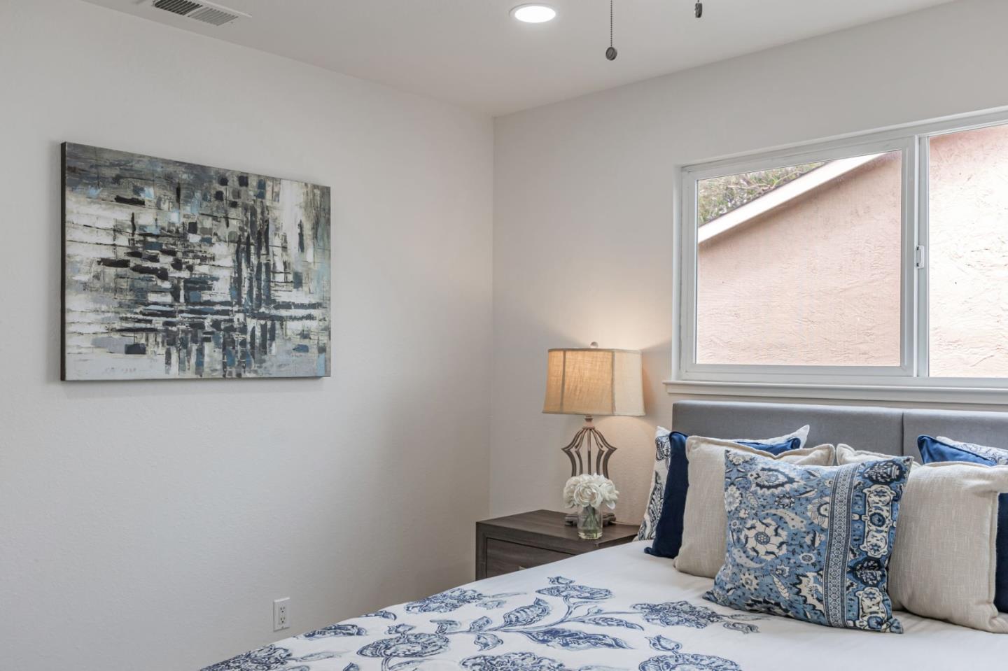 Detail Gallery Image 15 of 28 For 295 Rio Verde Pl #4,  Milpitas,  CA 95035 - 3 Beds | 1 Baths