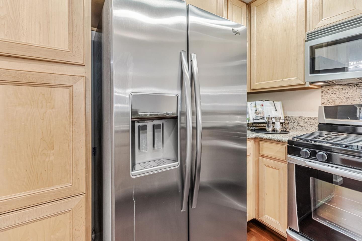 Detail Gallery Image 12 of 42 For 59 Bassett St, San Jose,  CA 95110 - 3 Beds | 3 Baths